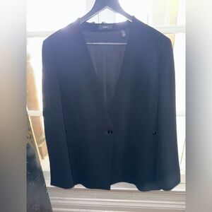 Theory Blazer in black. Size 10